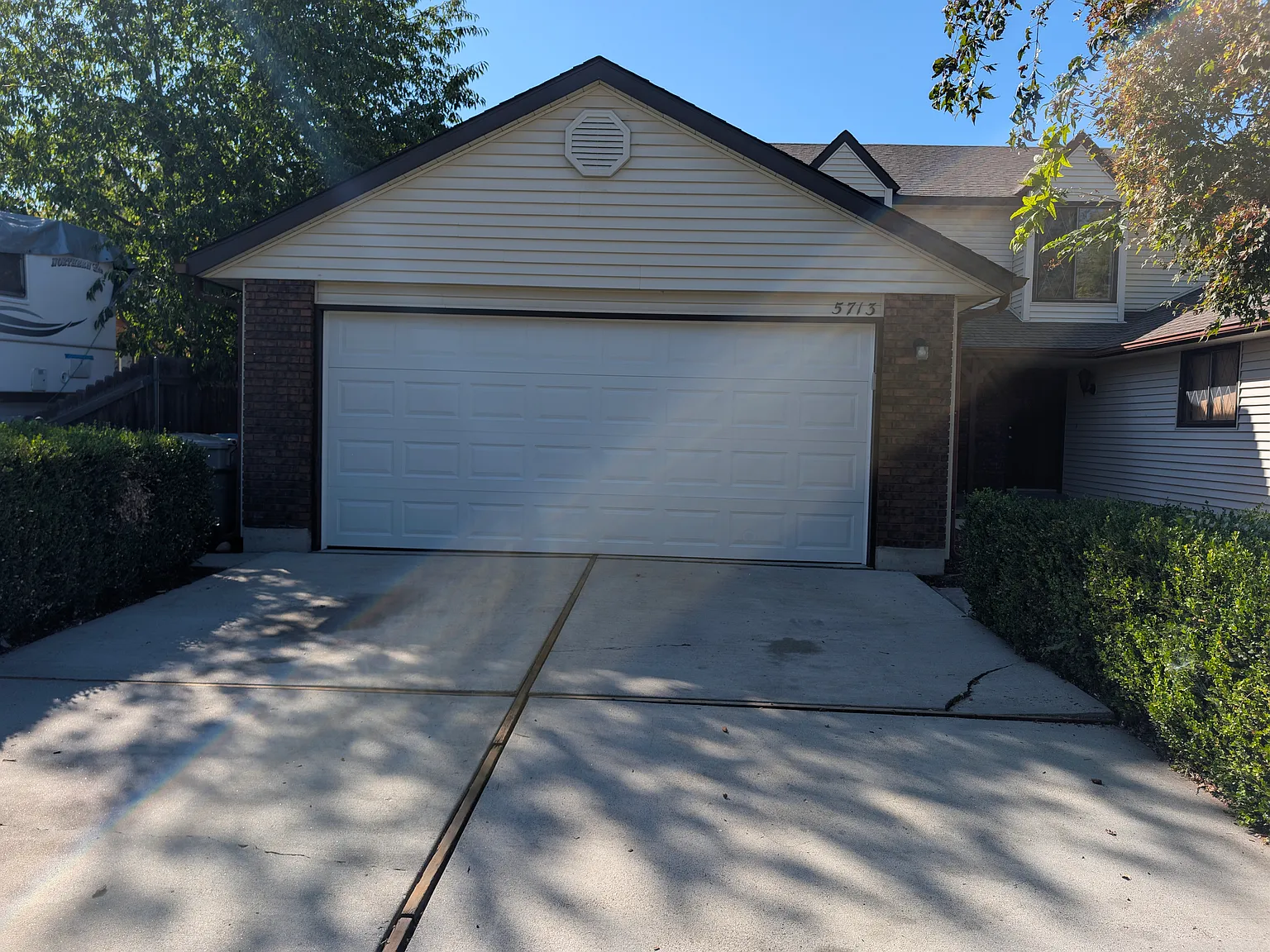 3 bed, 1320 sqft, $1,950 — Photo 1