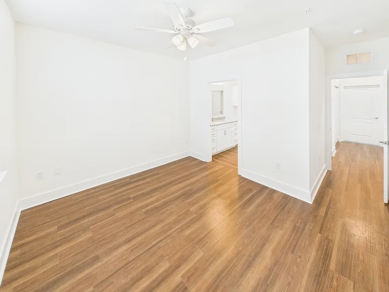 525 Quinn Ln #17-103 — Photo 4