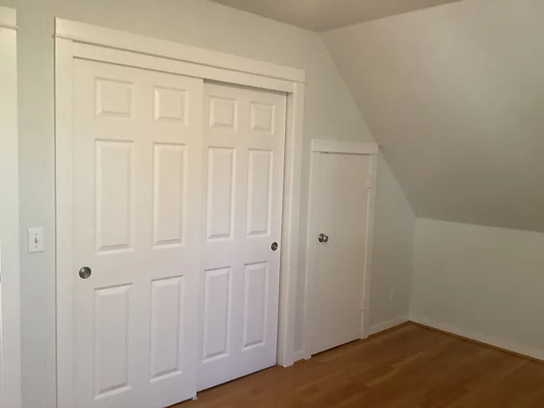 204 Roosevelt Ter — Photo 19