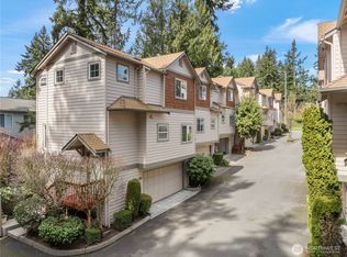 7226 208th St SW APT 4, Edmonds, WA 98026