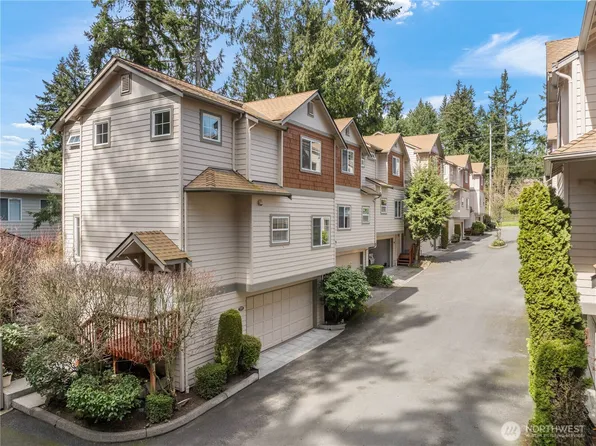 7226 208th Street SW #4, Edmonds, WA 98026
