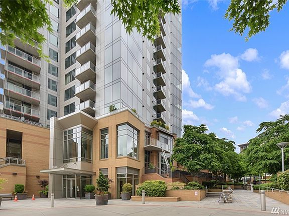 2nd image of 10610 NE 9th Pl Unit 1209