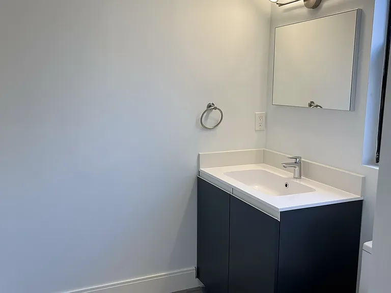 316 Shrewsbury St #4W — Photo 11