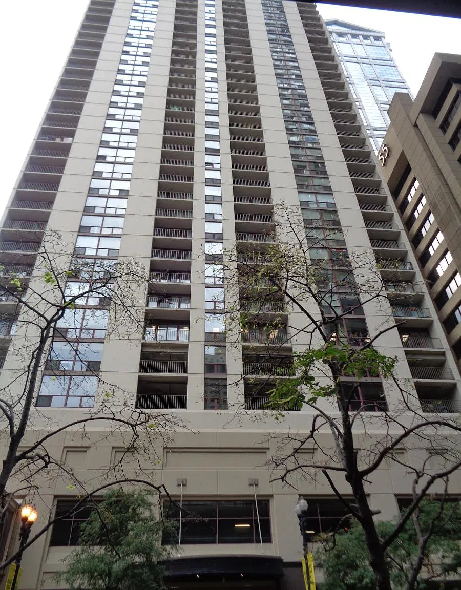 2 bed, 1060 sqft, $2,450 — Photo 2