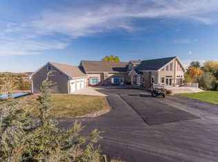6226 E Cedar Hills Pl, Kearney, NE 68845