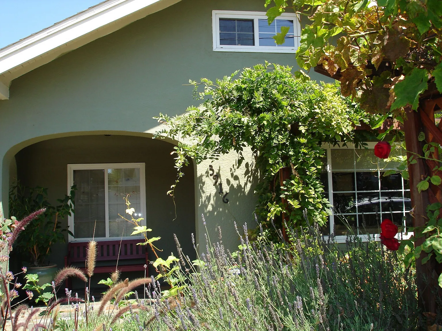 3916 Nevil St photo 1