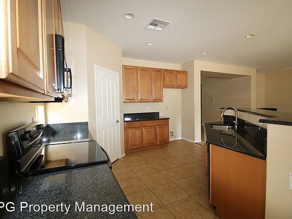 5th image of 15647 W Meadowbrook Ave