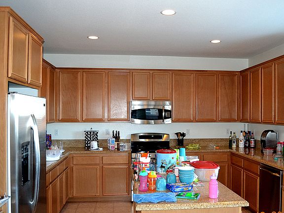 2nd image of 13973 Camino Lindo St
