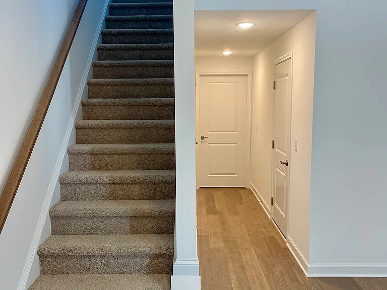 209 N Broad St — Photo 11