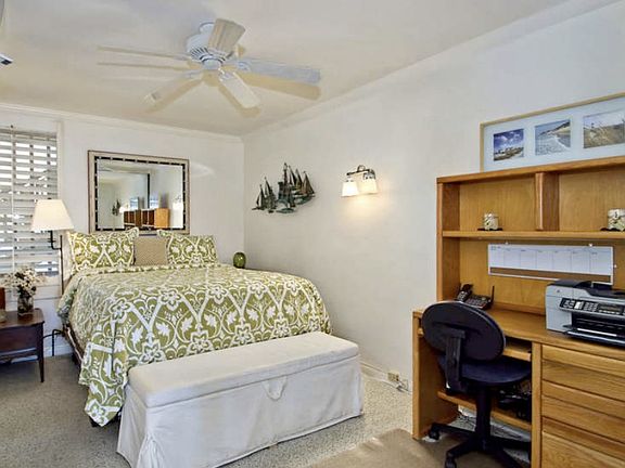 3rd image of 3755 Ocean Front Walk Unit 6