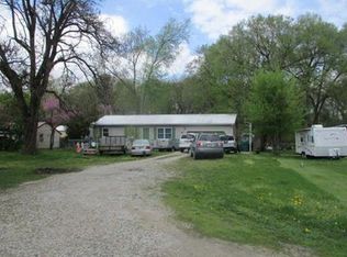 26545 Lakeview Dr, Elkhart, IN 46514