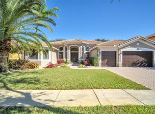 2065 SW 185th Ave, Miramar, FL 33029