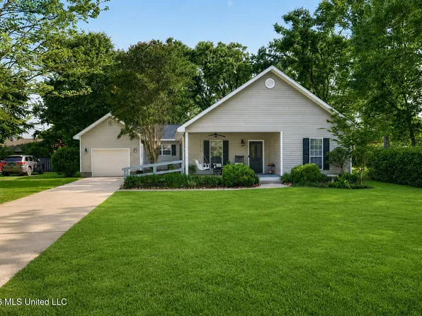 1019 Pino St, Long Beach, MS 39560