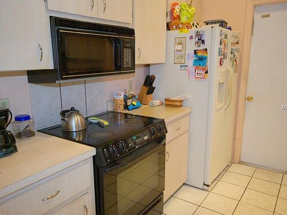 5th image of 2221 Silver Maple Ct