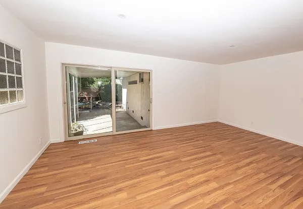 3115 Marvelle Ln — Photo 7