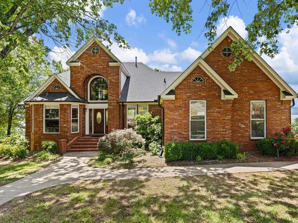 8 Ridgeline Dr E, Russellville, AR 72802