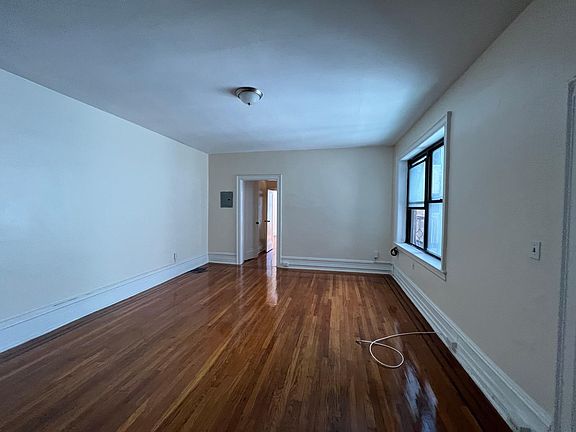 5th image of 2803 Kennedy Blvd #B21
