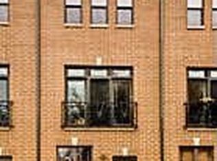 2816 W Dickens Ave, Chicago, IL 60647