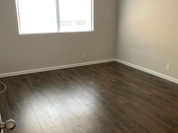 4th image of 5400 Newcastle Ave APT 62