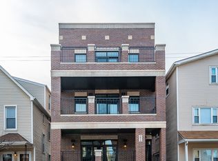 3034 N Clybourn Ave #1, Chicago, IL 60618