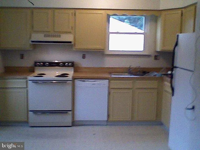 26 Deedre Ln — Photo 2