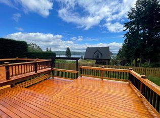 10336 Sand Point Way NE, Seattle, WA 98125