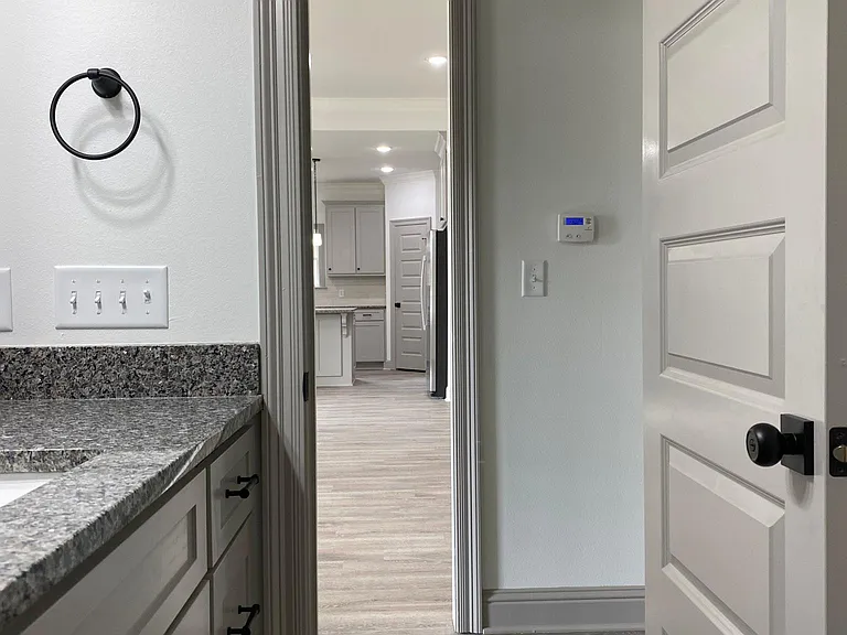 222 Oak Alley Dr — Photo 16