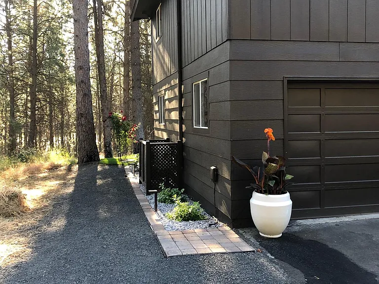7223 S Cedar Rd — Photo 10