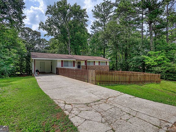 5th image of 3075 Sunset Rd SE