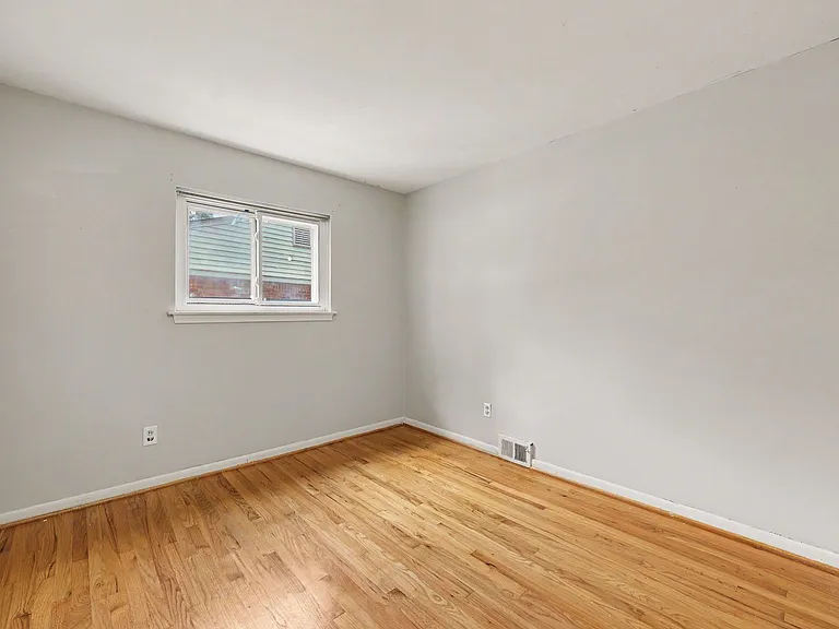 29668 Edward Pl — Photo 15