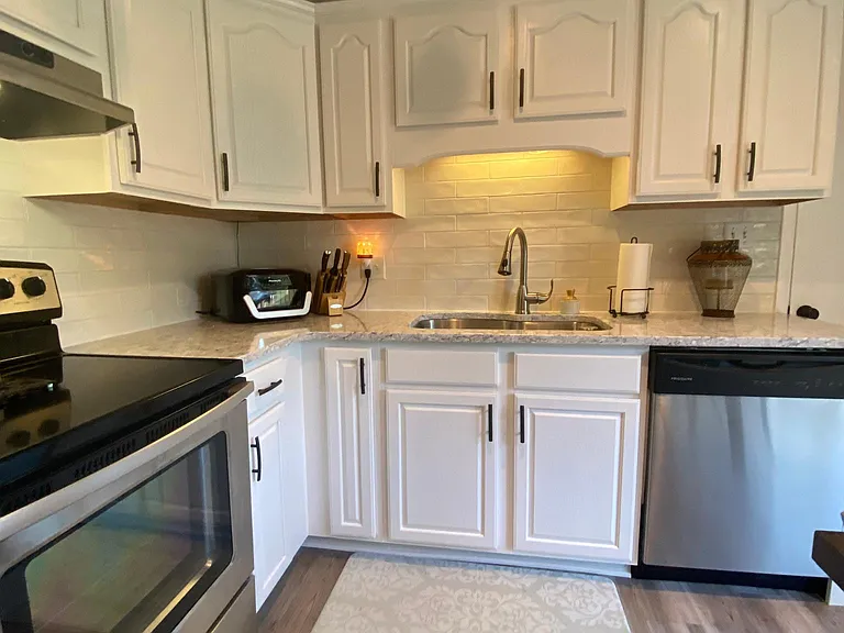 4325 W Scarlett Ln — Photo 5