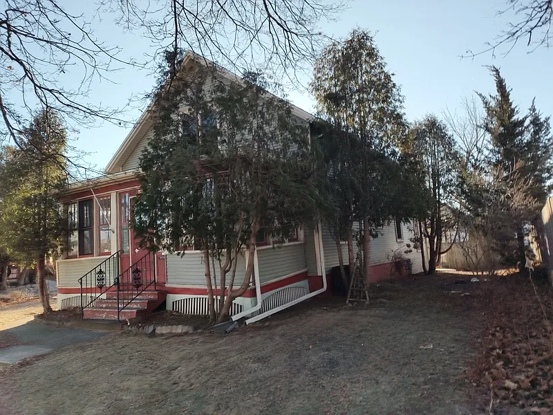 Building Photo - 401 Cleveland Ave