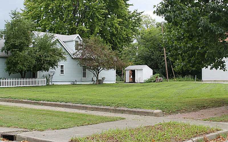 1st image of 1201 N Arsenal Ave