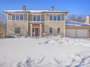 477 Morraine Hl SE, Ada, MI 49301