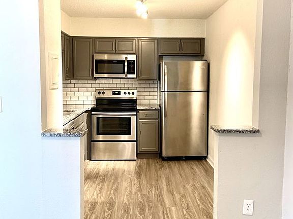 2nd image of 3618 Warwick Blvd #1B