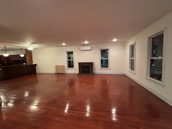 941 7th St W #941, Saint Paul, MN 55102