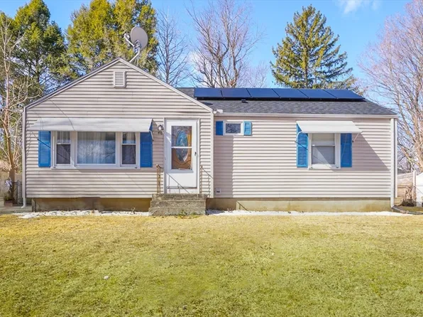 46 Kane St, Springfield, MA 01119