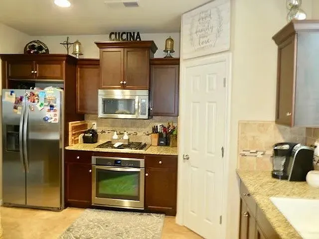 693 Kaweah Ave — Photo 17