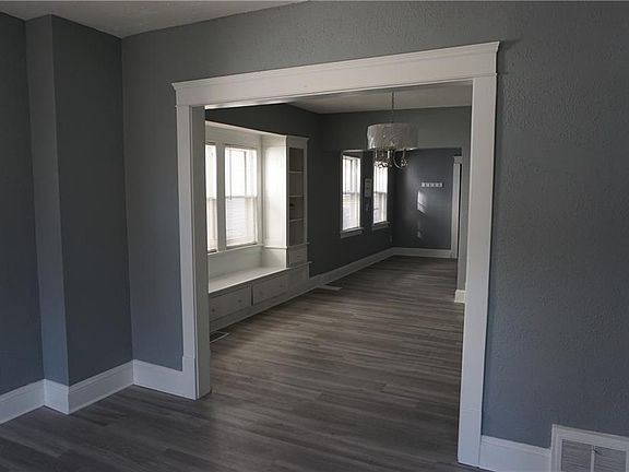 5th image of 1541 Hopkins Ave