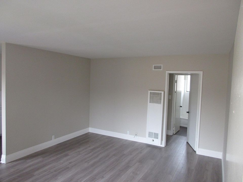 1st image of 799 E 46th St APT 8