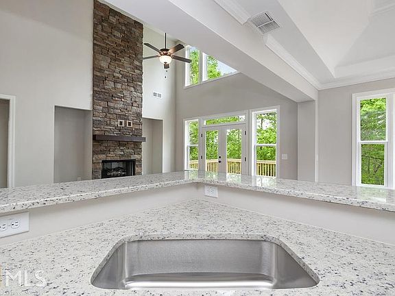 5th image of 49 Apple Wood Ln