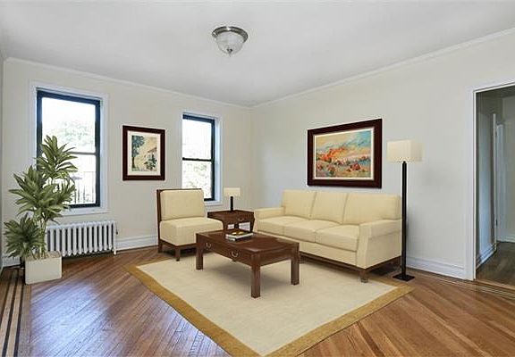 3rd image of 4410 Cayuga Ave APT 5C