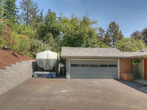 2nd image of 1414 Beaumount Dr NW