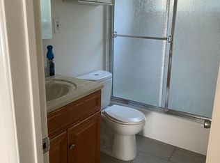1807 N Edgemont St #3, Los Angeles, CA 90027