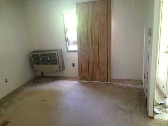 5th image of 1816 E Wright Ave