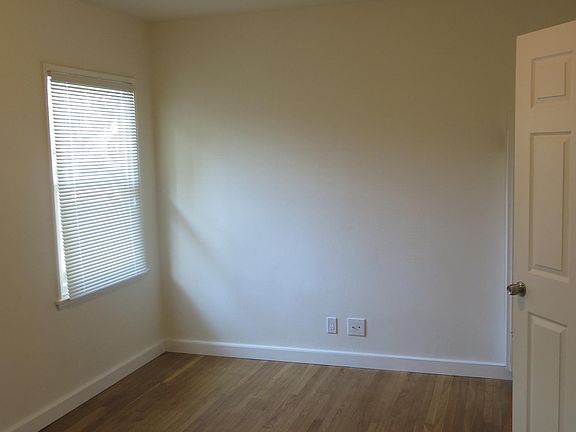 4th image of 795 N Los Robles Ave #795