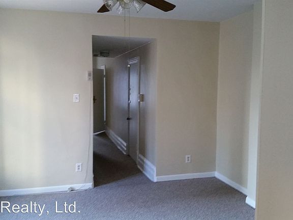 3rd image of 1127-1133 N State St #3A