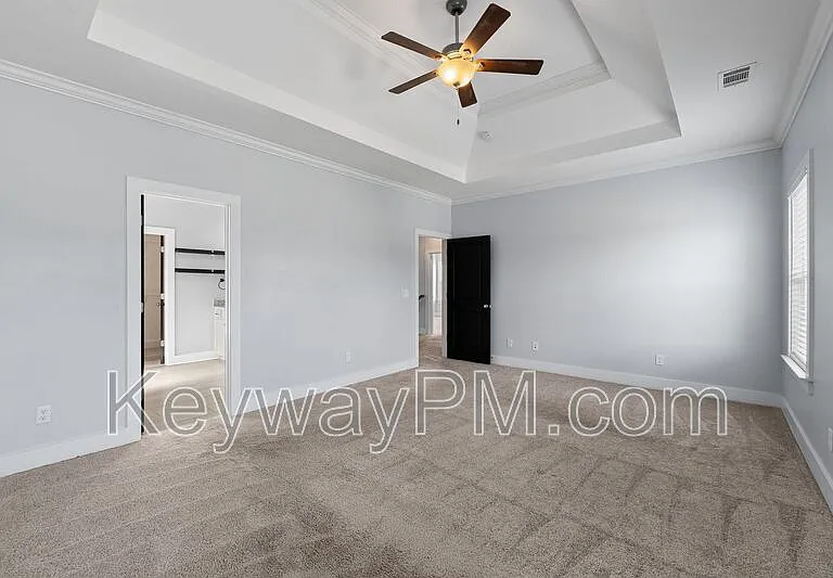 2217 Laurens St — Photo 10