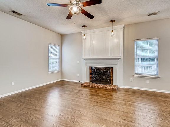 4th image of 13412 Damson Dr