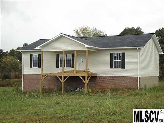 2nd image of 2325 Ellen St